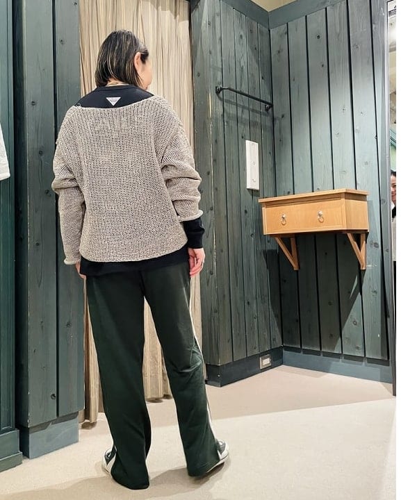 つぼさんの「BEAMS WOMEN｜BEAMS BOY / サイド ライン イージー パンツ」を使ったコーディネート