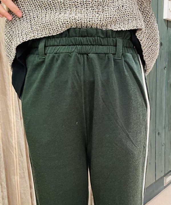 つぼさんの「BEAMS WOMEN｜BEAMS BOY / サイド ライン イージー パンツ」を使ったコーディネート