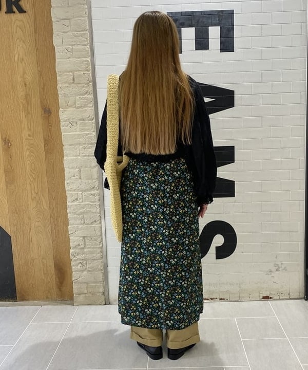 木村 海侑さんの「BEAMS WOMEN｜BEAMS BOY / ペーパー ショルダーバッグ 24SS」を使ったコーディネート