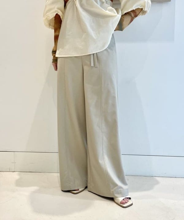 田中 里実さんの「BEAMS WOMEN｜Ray BEAMS / ブーツ サンダル 24SS」を使ったコーディネート