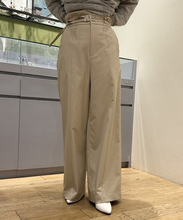 ayaneさんの「BEAMS WOMEN｜Ray BEAMS / ポインテッド ベルト ミュール」を使ったコーディネート