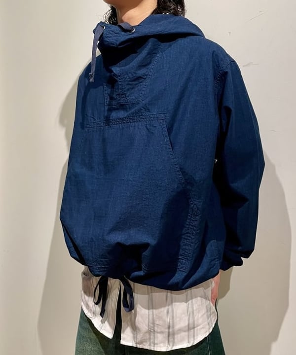 佐藤 大斗さんの「BEAMS WOMEN｜BEAMS PLUS / MIL Smock Indigo Rip Stop」を使ったコーディネート