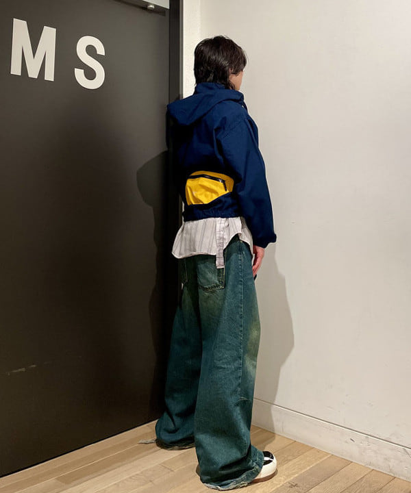 佐藤 大斗さんの「BEAMS WOMEN｜BEAMS PLUS / MIL Smock Indigo Rip Stop」を使ったコーディネート