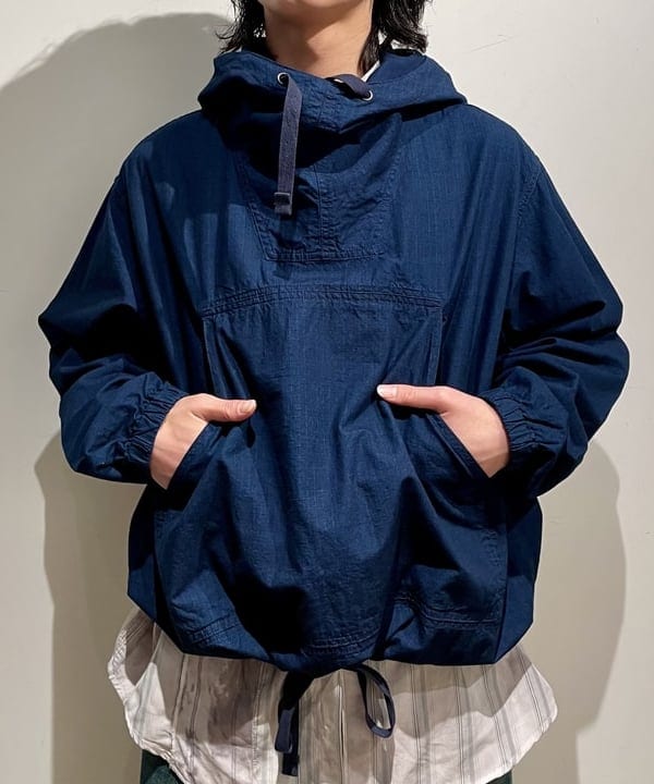 佐藤 大斗さんの「BEAMS WOMEN｜BEAMS PLUS / MIL Smock Indigo Rip Stop」を使ったコーディネート