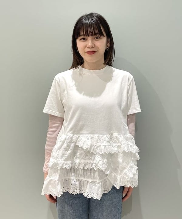 田中 里実さんの「BEAMS WOMEN｜BEAMS BOY / ドビー ストライプ ビッグ ボタンダウン シャツ」を使ったコーディネート