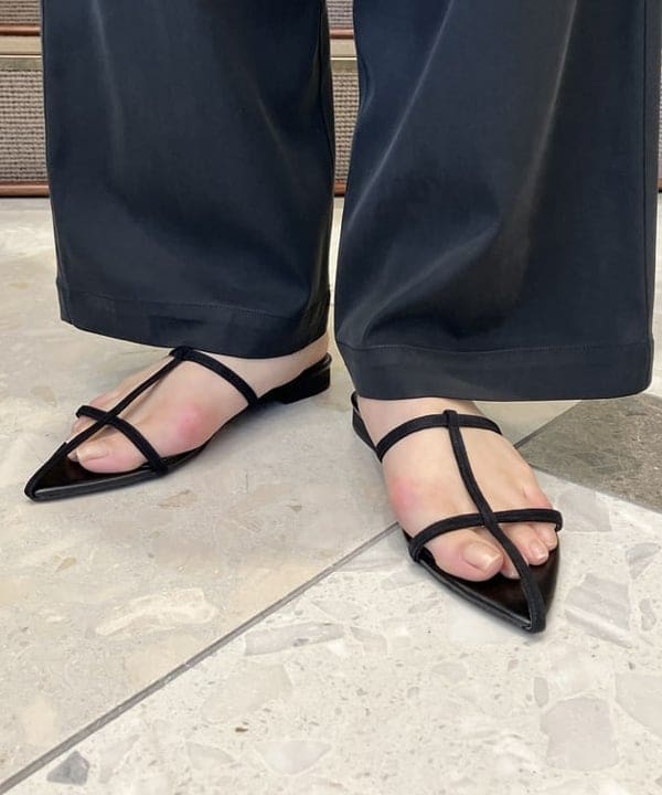 蒲原 捺美さんの「BEAMS WOMEN｜ポインテッド ヌードサンダル .M」を使ったコーディネート