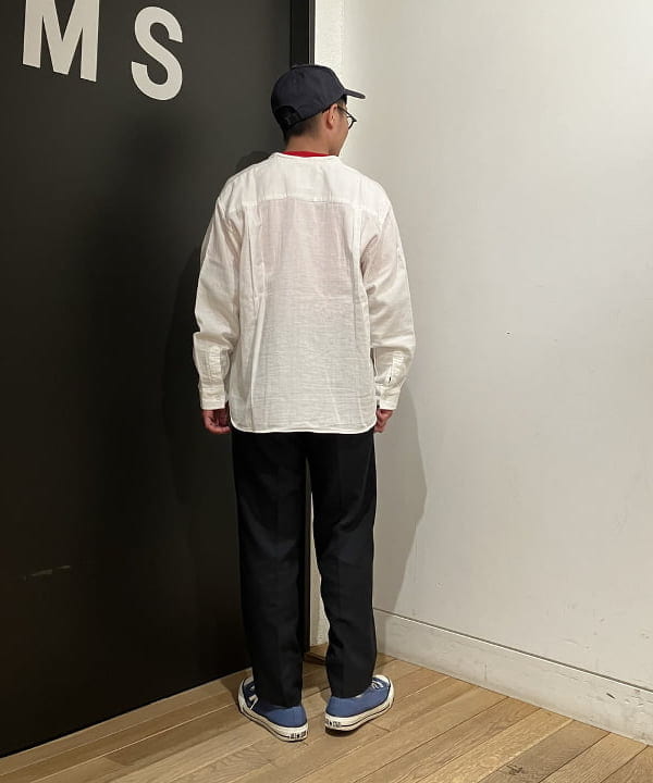 土田 達也さんの「BEAMS WOMEN｜BEAMS BOY / ポリエステル ウール シンチ バック スラックス」を使ったコーディネート