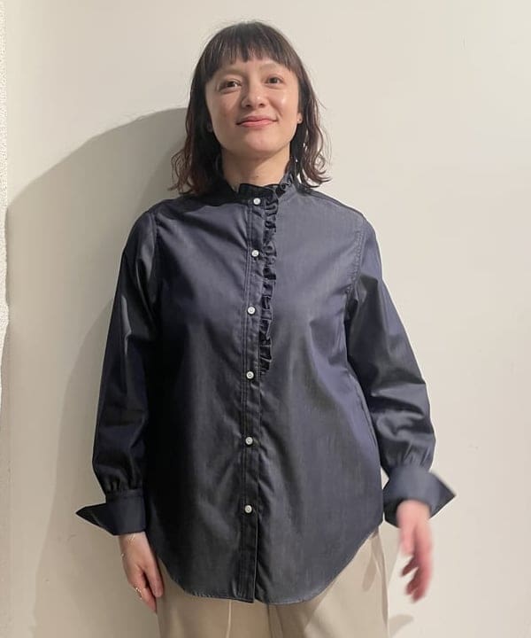 IZUMI MAYUMIさんの「BEAMS WOMEN｜Demi-Luxe BEAMS / フィブリル イージー パンツ」を使ったコーディネート