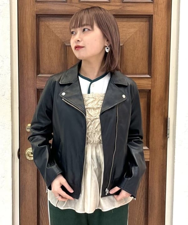 あすかさんの「BEAMS WOMEN｜Ray BEAMS / ラムレザー ダブル ライダース ブルゾン」を使ったコーディネート