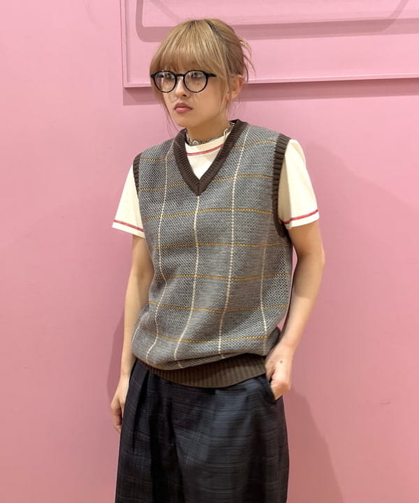 コスゲさんの「BEAMS WOMEN｜FARAH / Two Tuck Wide Shorts」を使ったコーディネート
