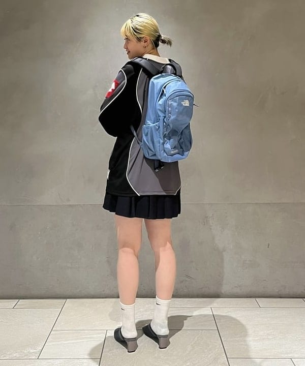 前田 優衣さんの「BEAMS WOMEN｜Ray BEAMS / メッシュ リフレクター ミュール」を使ったコーディネート