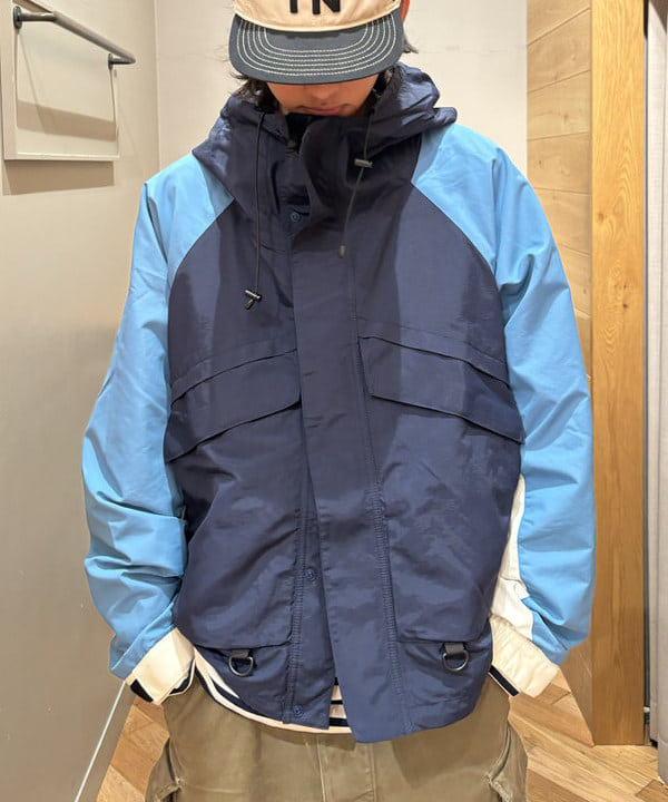Rintaroさんの「BEAMS WOMEN｜BEAMS / 3トーン ナイロン フーディジャケット」を使ったコーディネート