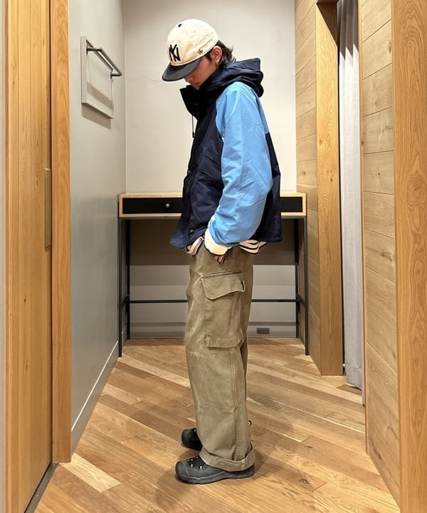 Rintaroさんの「BEAMS WOMEN｜BEAMS / 3トーン ナイロン フーディジャケット」を使ったコーディネート