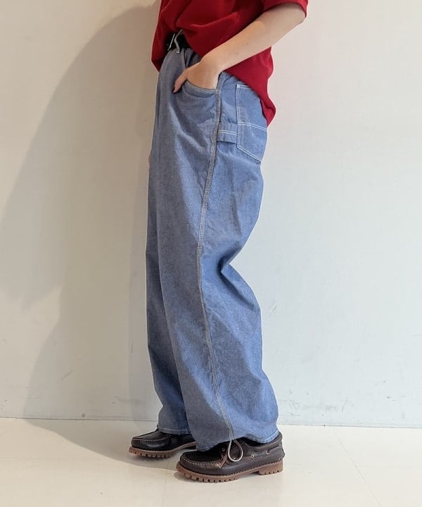 ミナミマリコさんの「BEAMS WOMEN｜BEAMS BOY / シャンブレー ペインター パンツ」を使ったコーディネート