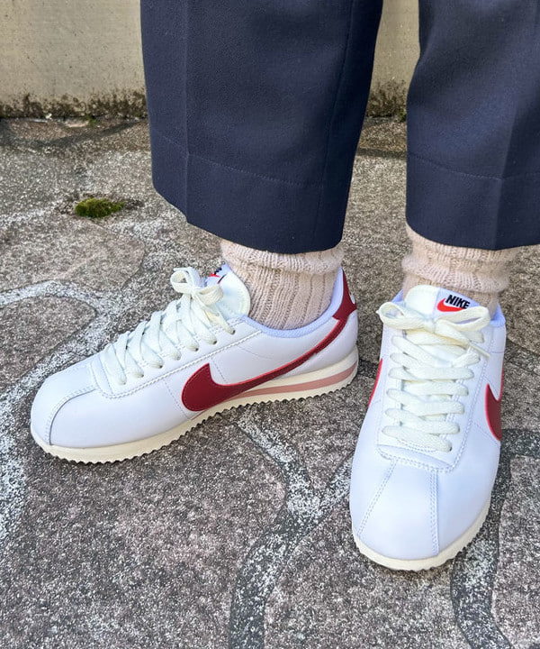 まつむさんの「BEAMS WOMEN｜BEAMS BOY / ポリエステル ウール シンチ バック スラックス」を使ったコーディネート