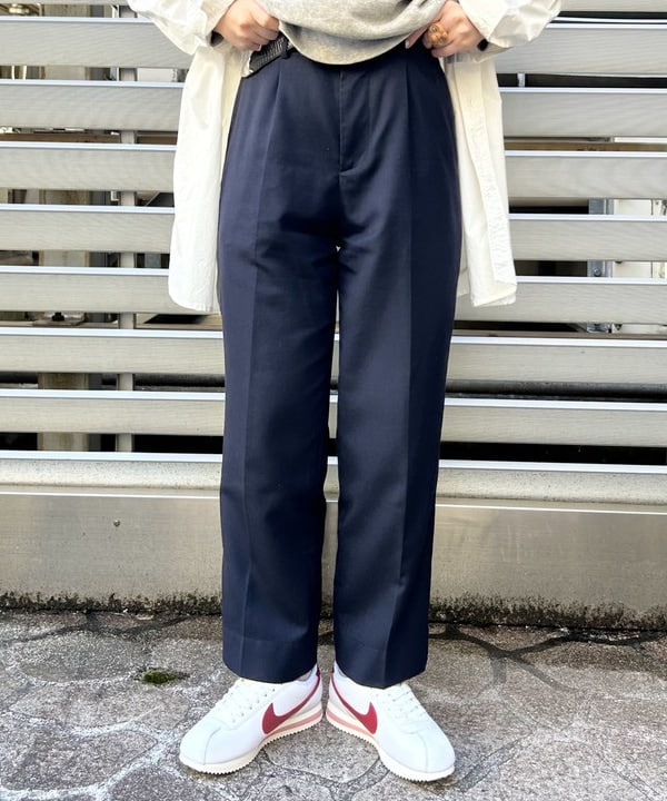 まつむさんの「BEAMS WOMEN｜BEAMS BOY / ポリエステル ウール シンチ バック スラックス」を使ったコーディネート
