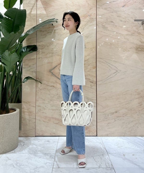 中丸　栞さんの「BEAMS WOMEN｜スクエアパフサンダル .M」を使ったコーディネート