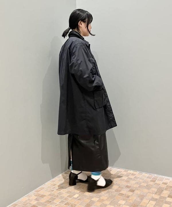乙藤 侑里さんの「BEAMS WOMEN｜maturely / Fake Leather Work Skirt」を使ったコーディネート