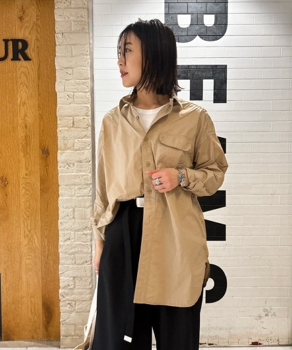 川口 恵さんの「BEAMS WOMEN｜ARROW NOVELTY × BEAMS BOY / 別注 コンチョ コンビ ブレスレット」を使ったコーディネート