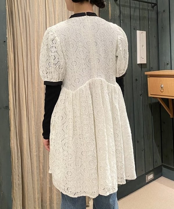 マツド ユメカさんの「BEAMS WOMEN｜sister jane / Vanilla Lace Mini Dress」を使ったコーディネート