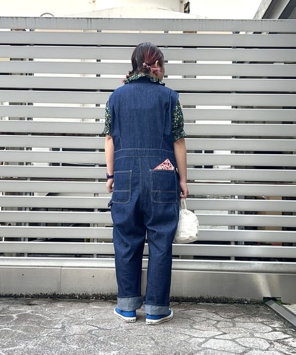 Kyooka Sayakaさんの「BEAMS WOMEN｜BEAMS BOY / イレギュラー カット バンダナ」を使ったコーディネート