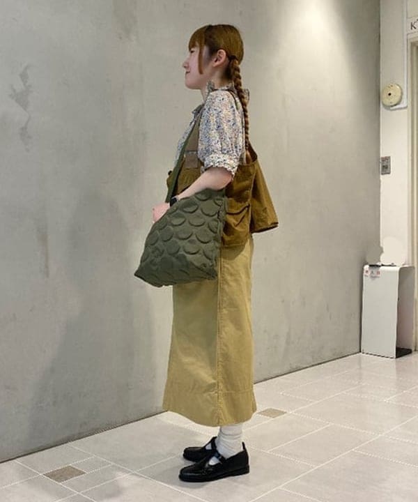 木村 海侑さんの「BEAMS WOMEN｜BEAMS BOY / ミリタリー リブ ロングソックス」を使ったコーディネート