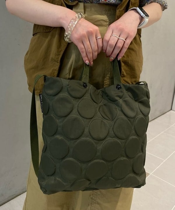 木村 海侑さんの「BEAMS WOMEN｜BEAMS BOY / ミリタリー リブ ロングソックス」を使ったコーディネート