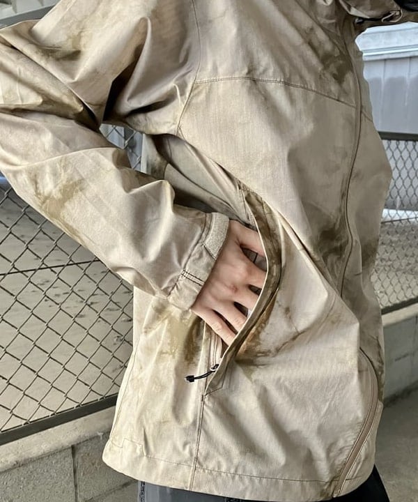 翔さんの「BEAMS WOMEN｜THE NORTH FACE / Novelty Venture Jacket」を使ったコーディネート