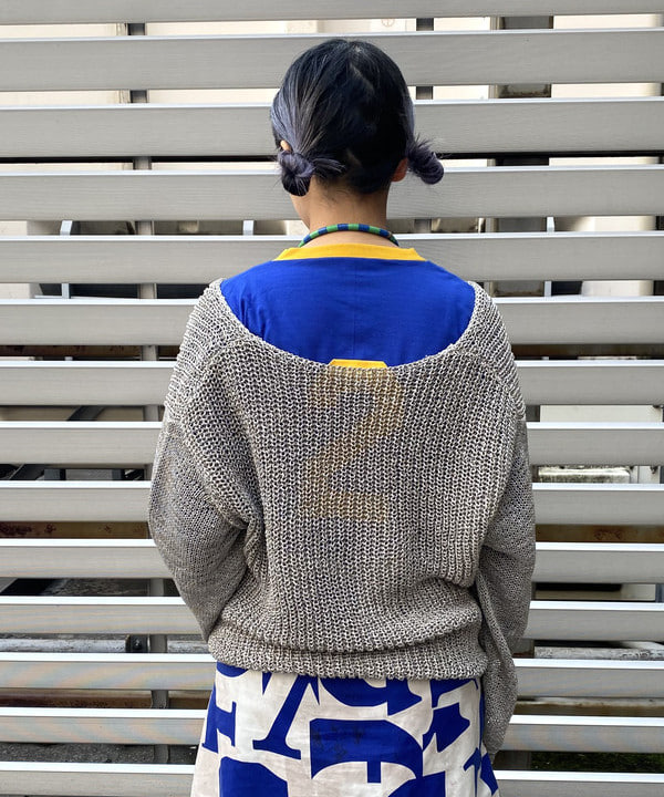 オカモト ミサキさんの「BEAMS WOMEN｜BEAMS BOY / Uネック ビッグ プルオーバー」を使ったコーディネート
