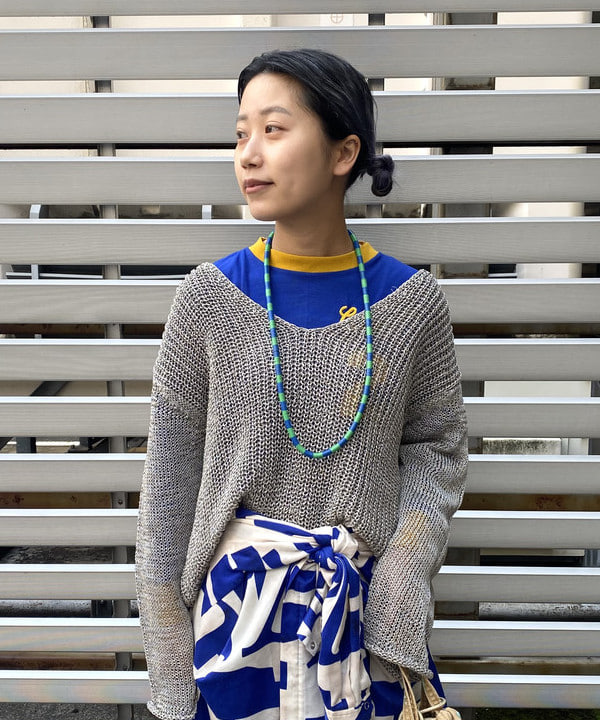 オカモト ミサキさんの「BEAMS WOMEN｜BEAMS BOY / Uネック ビッグ プルオーバー」を使ったコーディネート