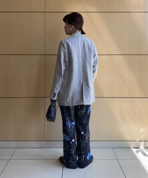 SAKAIさんの「BEAMS WOMEN｜Demi-Luxe BEAMS /  ダブル ブレスト リネン ジャケット」を使ったコーディネート