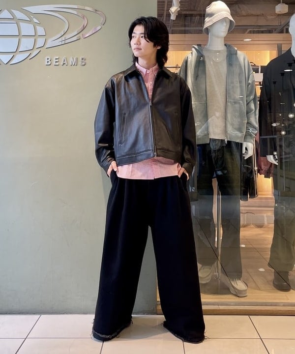 佐藤 大斗さんの「BEAMS WOMEN｜レザー ジップブルゾン」を使ったコーディネート