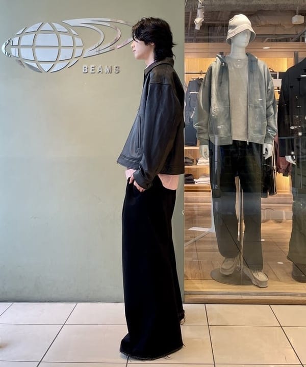 佐藤 大斗さんの「BEAMS WOMEN｜レザー ジップブルゾン」を使ったコーディネート