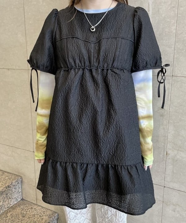 田中 里実さんの「BEAMS WOMEN｜Ray BEAMS / カット レース シアー パンツ」を使ったコーディネート