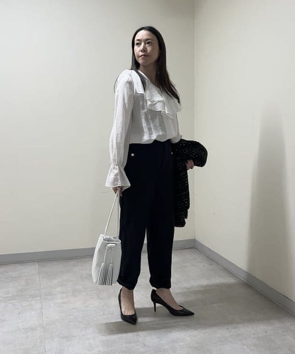 関 桂子さんの「BEAMS WOMEN｜NOMADIS / LIEN イントレチャート  バッグ」を使ったコーディネート