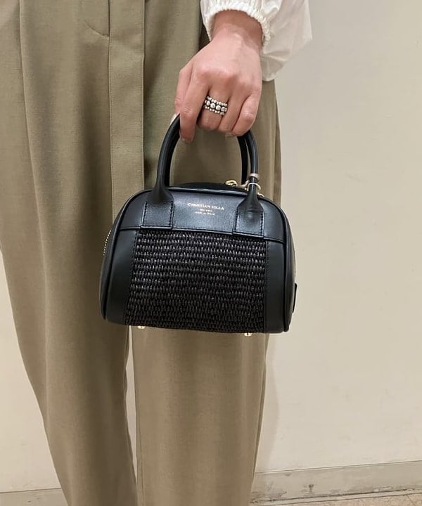CHIHIROさんの「BEAMS WOMEN｜CHRISTIAN VILLA / ストローコンビ ボストンバッグ」を使ったコーディネート