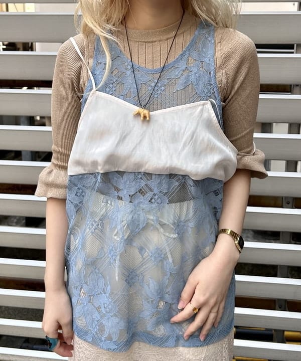 ナツハさんの「BEAMS WOMEN｜maturely / Fibril Satin Pants」を使ったコーディネート