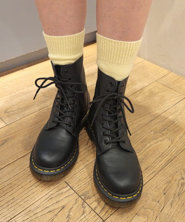 saori KATOさんの「BEAMS WOMEN｜FARAH / Two Tuck Wide Shorts」を使ったコーディネート
