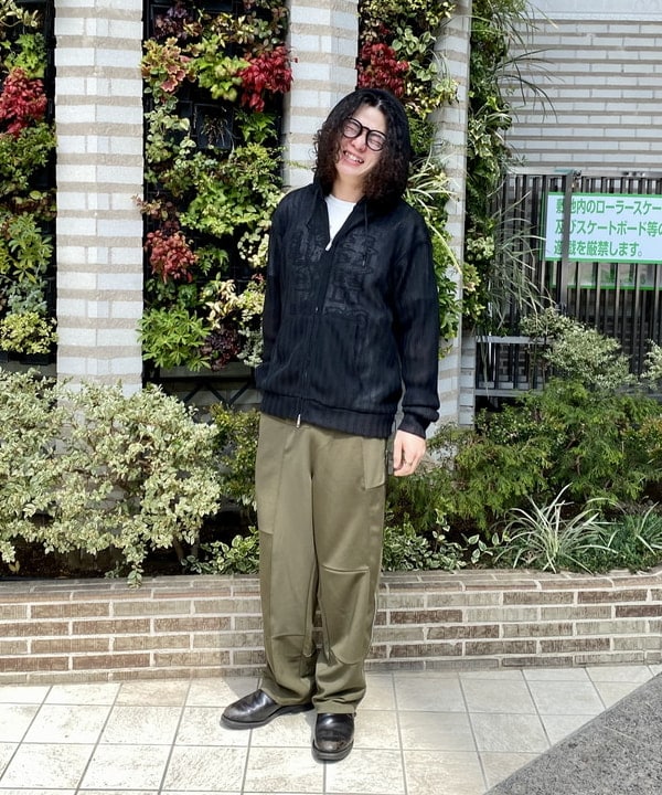 りくっしーさんの「BEAMS WOMEN｜BEAMS / クレイジー トラックパンツ」を使ったコーディネート