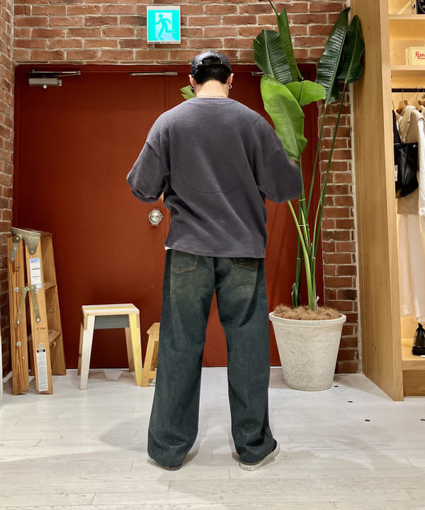 くりちゃんさんの「BEAMS WOMEN｜BEAMS / ワイドフィット デニムパンツ」を使ったコーディネート