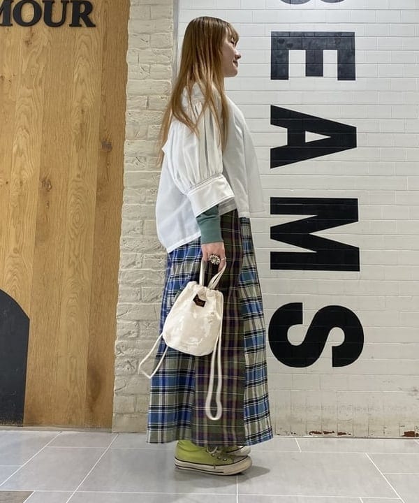 木村 海侑さんの「BEAMS WOMEN｜BEAMS BOY / 樹脂 パール ロング ネックレス」を使ったコーディネート