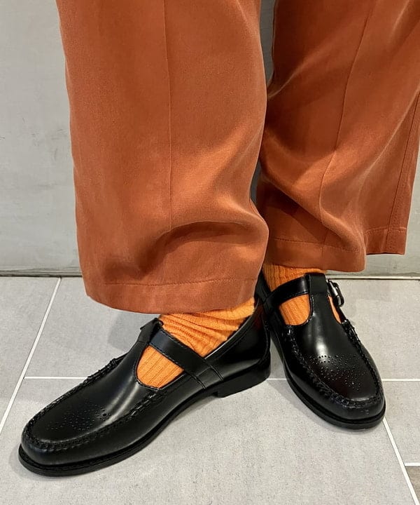 小原 もこさんの「BEAMS WOMEN｜maturely / Fibril Satin Pants」を使ったコーディネート