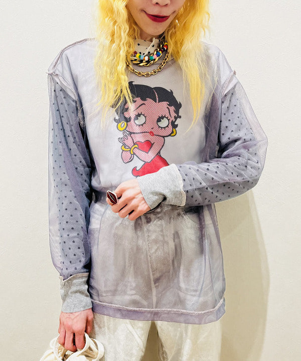 ひるてぃさんの「BEAMS WOMEN｜Ray BEAMS / 箔プリント デニムパンツ」を使ったコーディネート