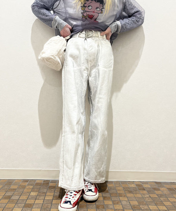 ひるてぃさんの「BEAMS WOMEN｜Ray BEAMS / 箔プリント デニムパンツ」を使ったコーディネート