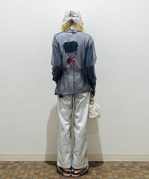 ひるてぃさんの「BEAMS WOMEN｜Ray BEAMS / 箔プリント デニムパンツ」を使ったコーディネート