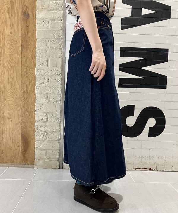 小原 もこさんの「BEAMS WOMEN｜BEAMS BOY / イレギュラー カット バンダナ」を使ったコーディネート