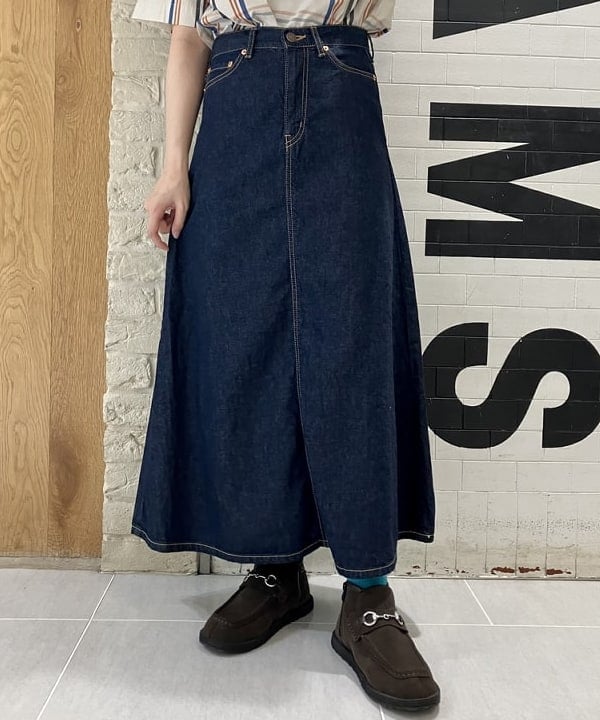 小原 もこさんの「BEAMS WOMEN｜BEAMS BOY / イレギュラー カット バンダナ」を使ったコーディネート