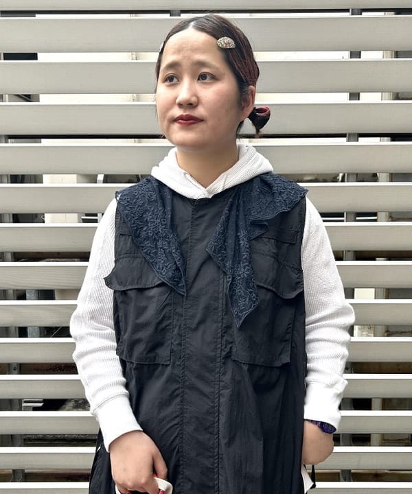 Kyooka Sayakaさんの「BEAMS WOMEN｜BEAMS BOY / イレギュラー バンダナ バッグ」を使ったコーディネート