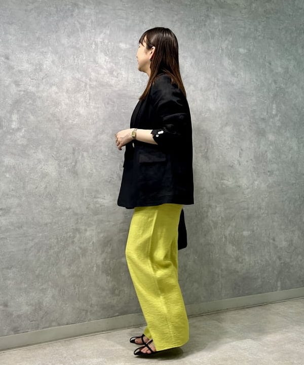 西村 章代さんの「BEAMS WOMEN｜Demi-Luxe BEAMS /  ダブル ブレスト リネン ジャケット」を使ったコーディネート