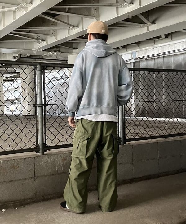 ホサカさんの「BEAMS WOMEN｜BEAMS / ヴィンテージライク フェード フルジップフーディ」を使ったコーディネート